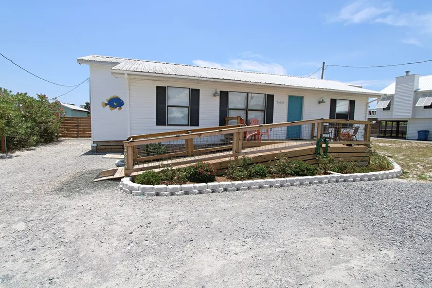 Winston 3 Bedroom Home by Redawning - Image 1