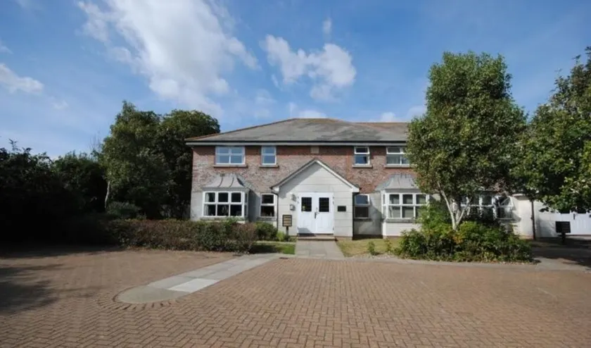 Stride Close , Chichester 415071 - Image 1