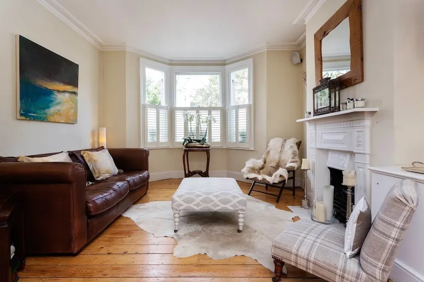 Veeve - Fulham Garden - Image 1