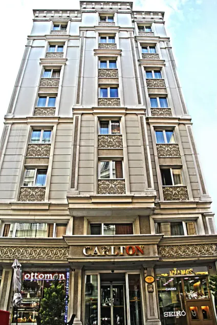 Carlton Hotel - Image 1