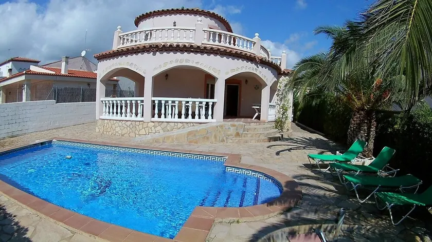 House With 5 Bedrooms in Mont-roig del Camp, With Wonderful Mountain V - Image 1