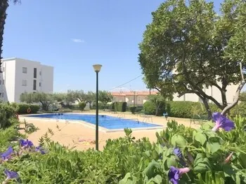 Apartamento Lisboa 65 - Image 1