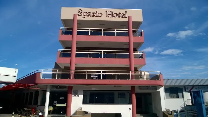 Spazio Hotel - Image 1