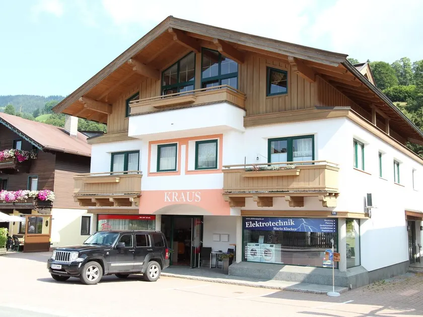 Cozy Apartment Near Ski Area and Lake in Tyrol - Image 1