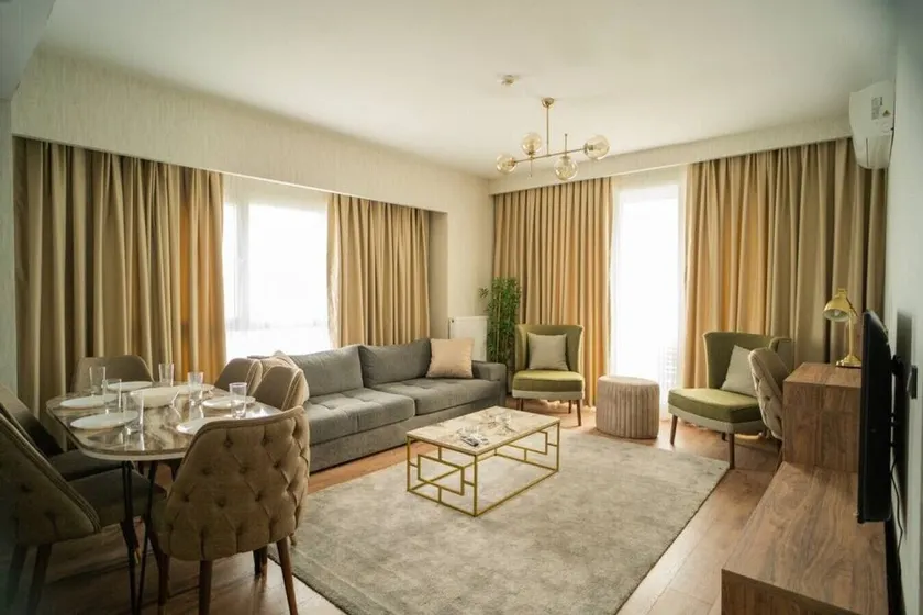 Luxurious 2 1 Apartment Near Mall of Istanbul - Image 1