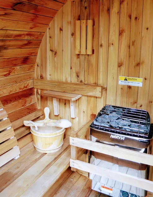 4Br House with Sauna Room and Pool - Image 1