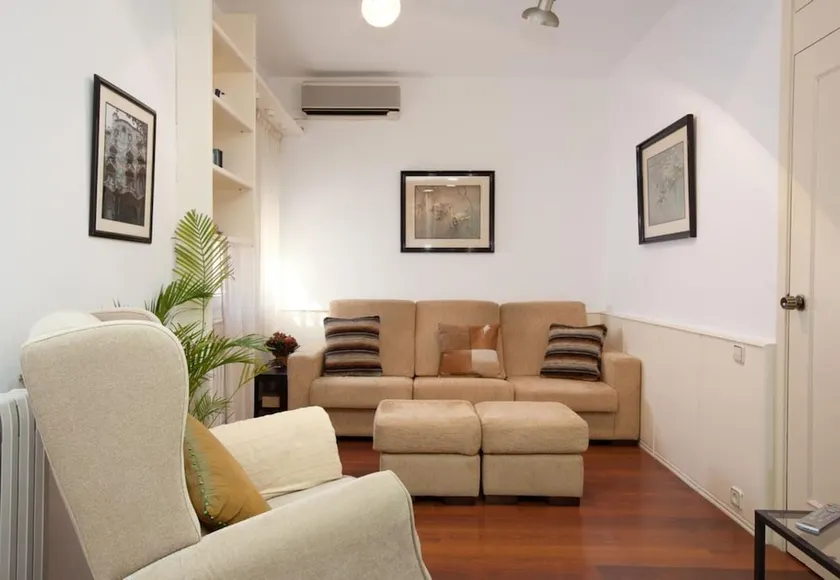 Akira Flats Sant Pau - Image 1