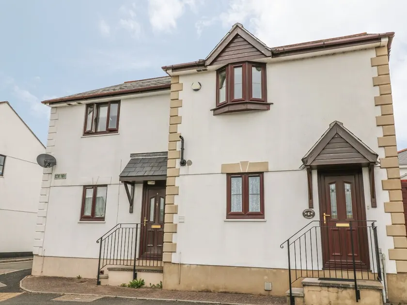 5 Rose Hill Close - Image 1