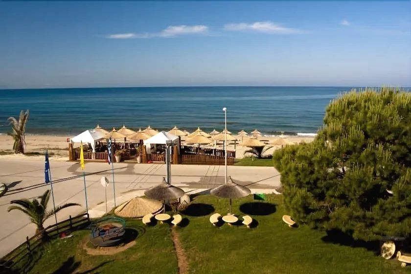 Hotel Esperanza - Image 1