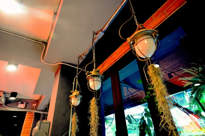 The Neighbor Hoot Hostel & Cafe - Image 1