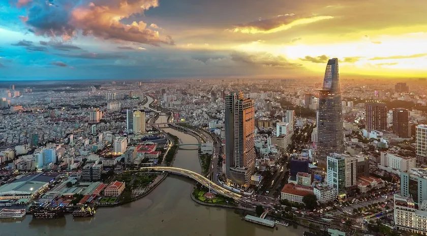 RedDoorz Plus near Hoang Van Thu Park - Image 1