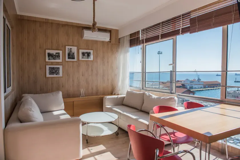 #Morrison Apt by halu! Apartments - Image 1