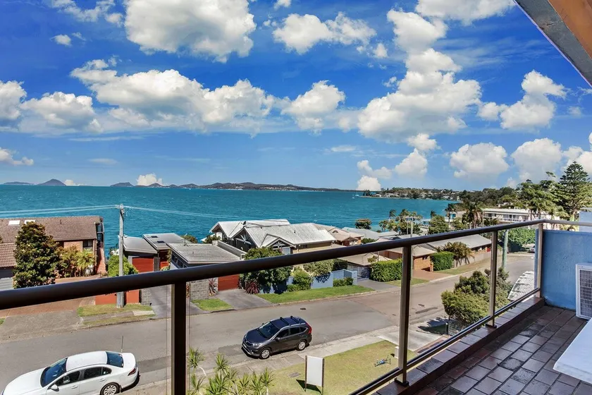 Triview, Unit 10/1 Mitchell Street - Image 1