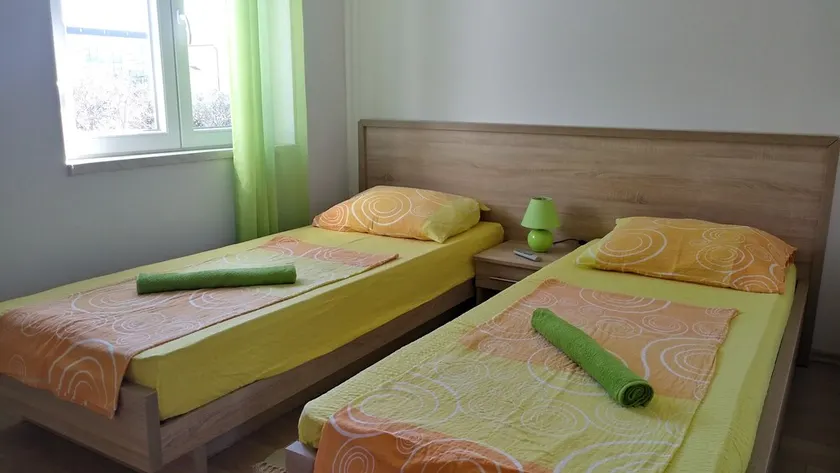 Beautiful Apartment Near the Center - Image 1