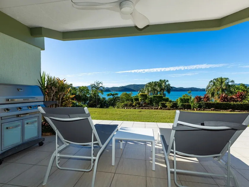 Lagoon 004 - Hamilton Island - Image 1