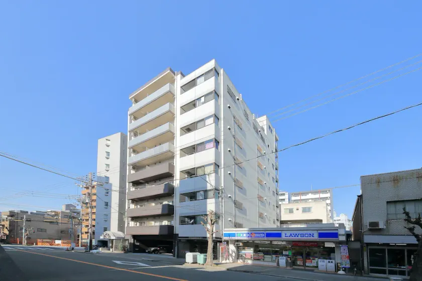 Osaka Namba Rakuraku Hotel - Image 1