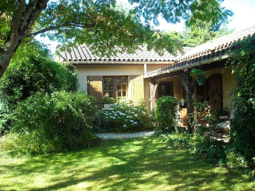 House With 2 Bedrooms in Trémolat, With Private Pool, Enclosed Garden and Wifi - Image 1