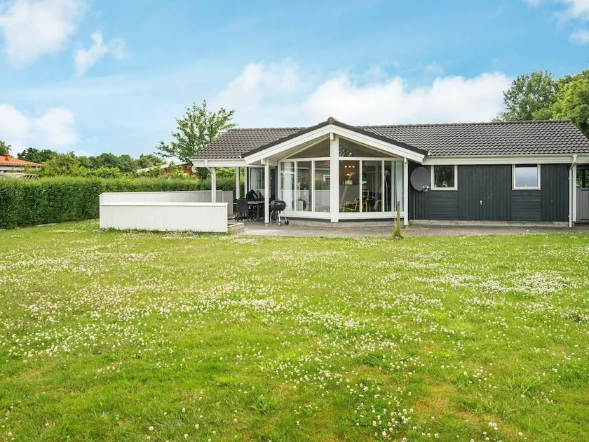 Cozy Holiday Home in Hovborg With Barbecue - Image 1