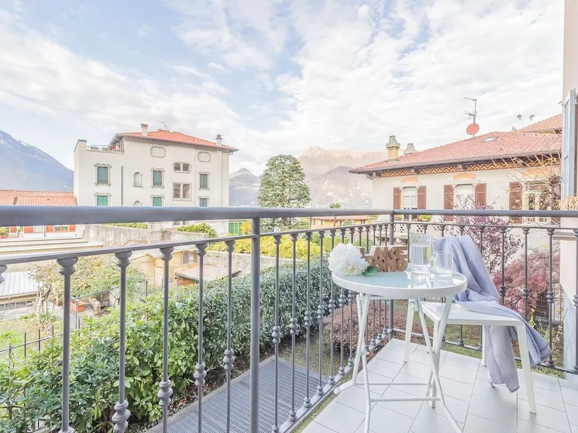 Holly House Varenna - Image 1