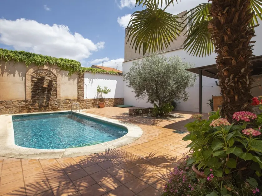Appealing Cottage in Ciudad Real With Private Pool - Image 1