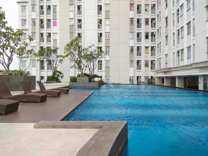 Modern and Classy 1BR Green Lake Sunter Apartment - Image 1