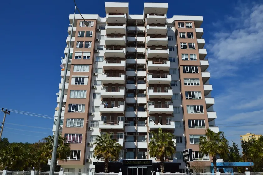 242 Gold Tower - Image 1