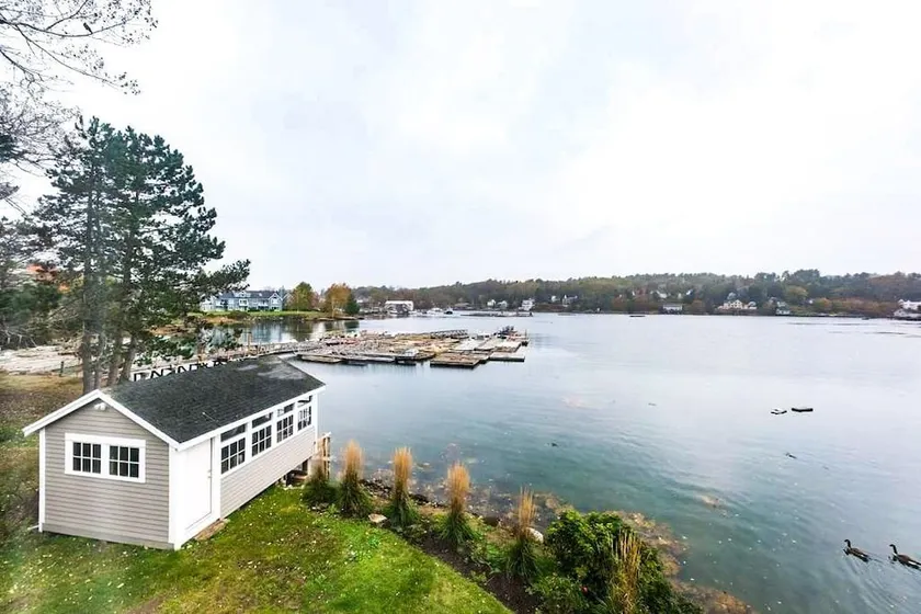 Downtown 3br On Water 3 Bedroom Home - Image 1