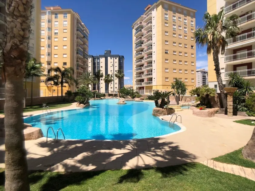 Las Góndolas Apartamentos - Image 1