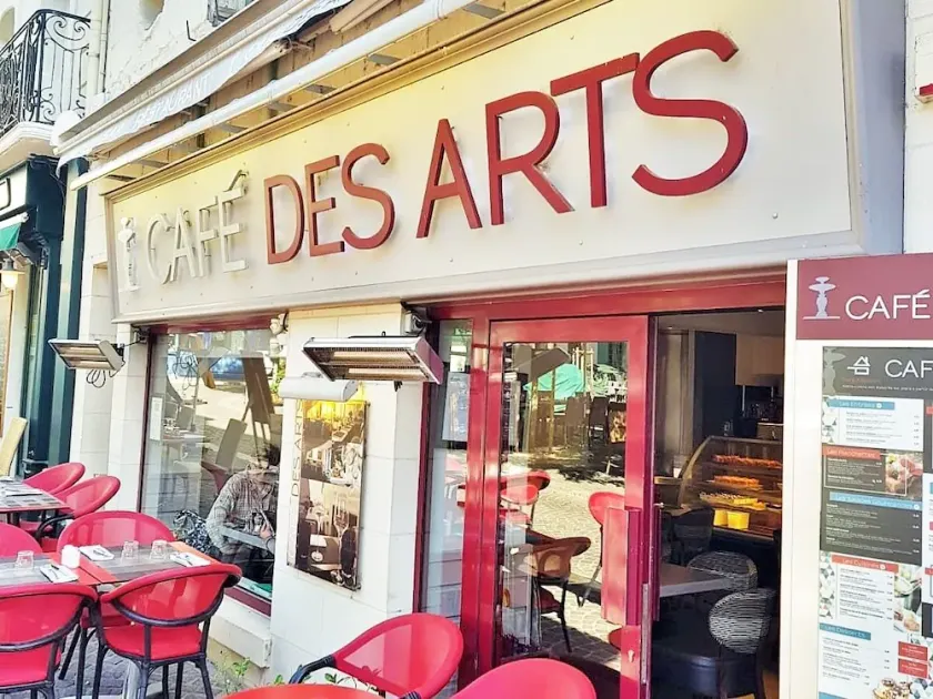 Hotel Du Cafe Des Arts - Image 1