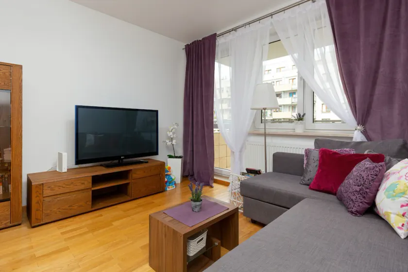 Apartment Skoroszewska Warsaw by Renters - Image 1