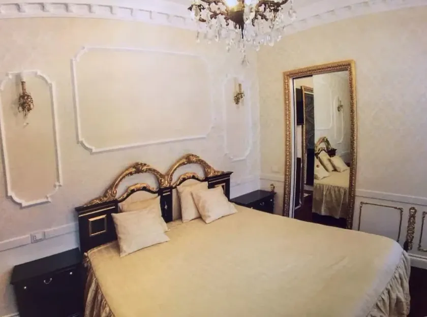 Bed And Breakfast 13 - Image 1