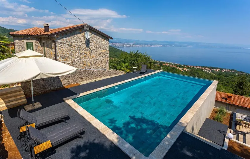Nice Home in Poljane With Outdoor Swimming Pool, Private Swimming Pool and 4 Bedrooms - Image 1