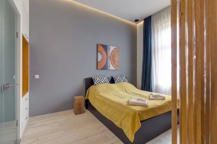 Luxury Apartment by Hi5 -Andrassy Suite - Image 1
