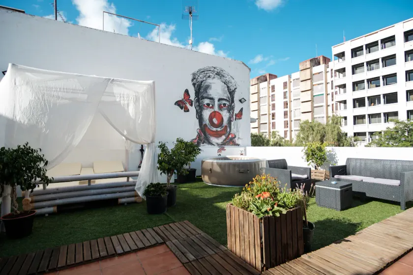 Wanderlust Hostel - Image 1