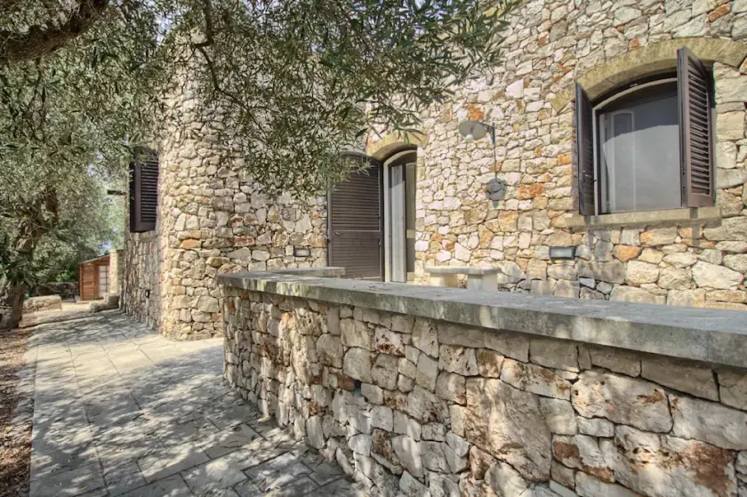 Stone House Li Turchi - Image 1