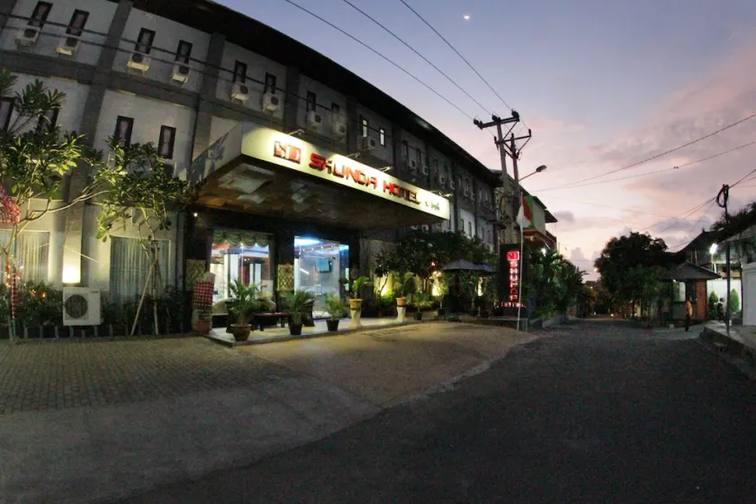 Shunda Hotel Bali - Image 1