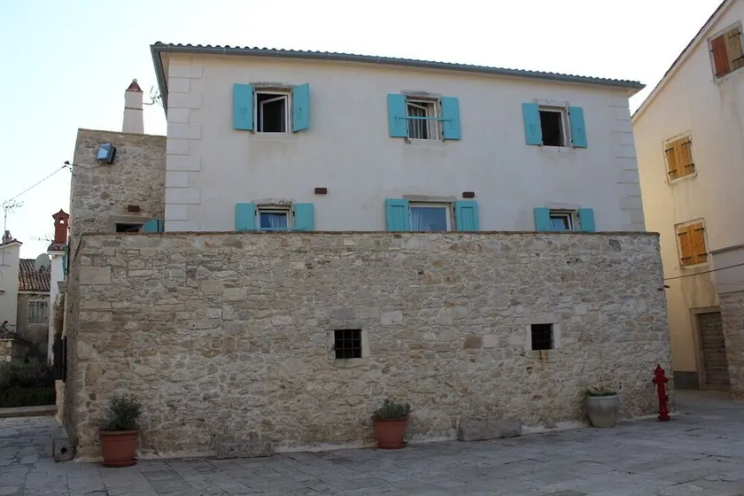 Sansego Suites - Image 1