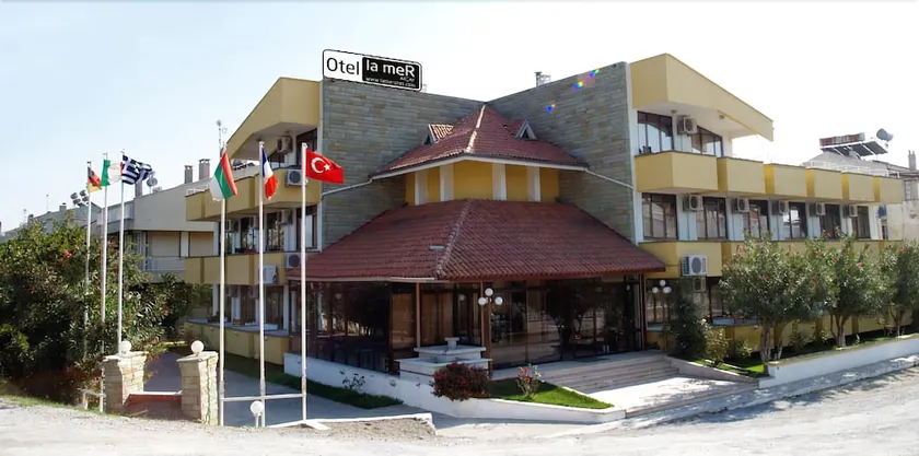 Otel La Mer Akcay - Image 1