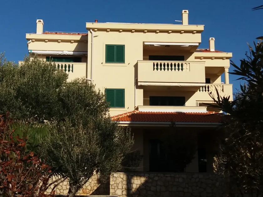 APARTMENTS NEXT TO THE SEA MARIS - Image 1