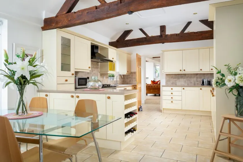 Cotswold Barn Conversion With Private Hot Tub - Image 1