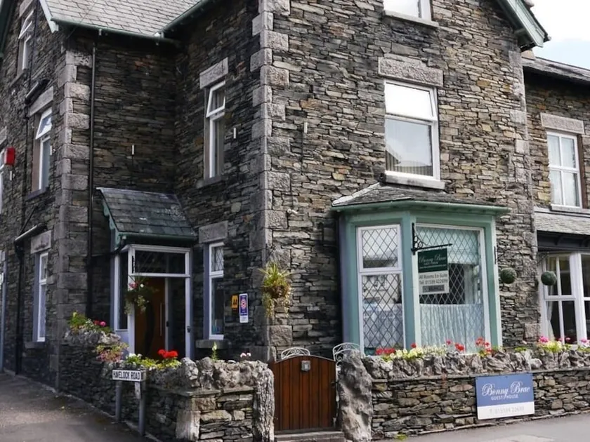 Bonny Brae Guest House - Image 1