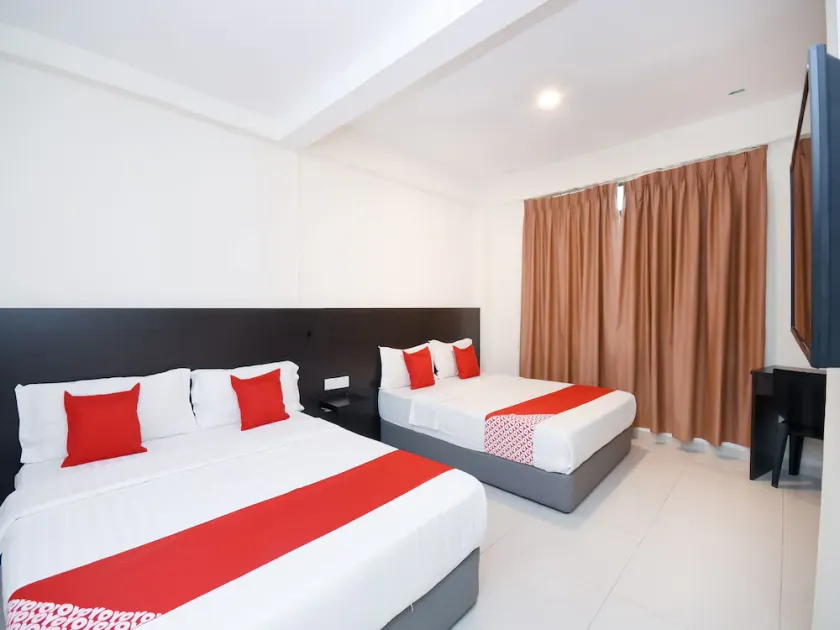 Kenyalang Suites by OYO Rooms - Image 1