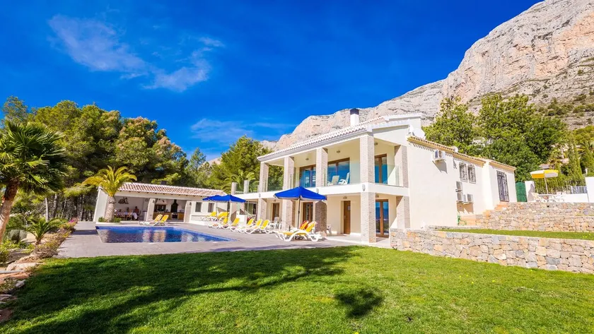 La Casa Tranquila - Image 1