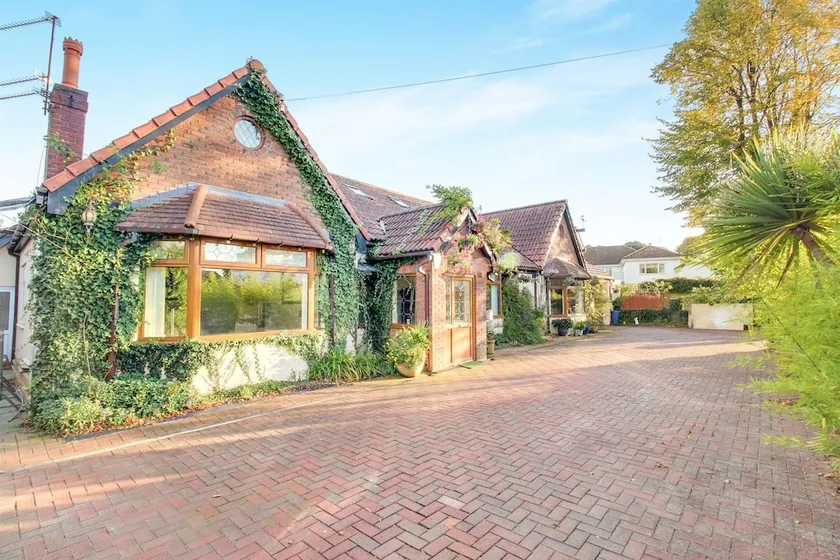 Luxury Living - Image 1