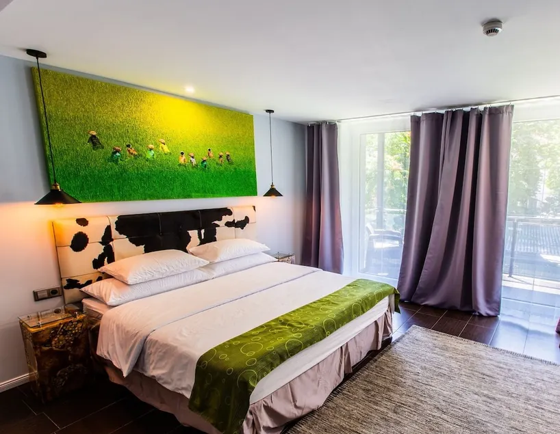 The One Hotel - Image 1