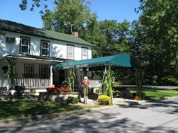 Baumann's Brookside - Image 1