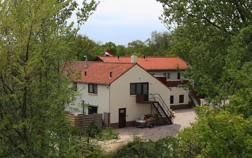 Budget Hotel Vrouwenpolder - Image 1