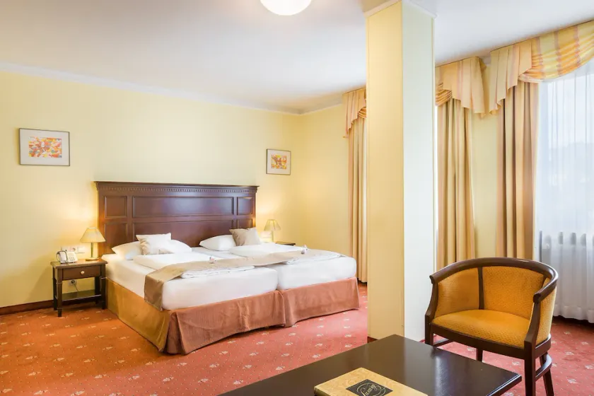 Select Hotel Prinz Eugen Wien - Image 1
