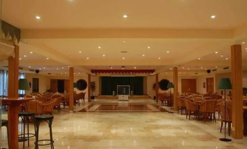 Kontiki Playa - Image 1