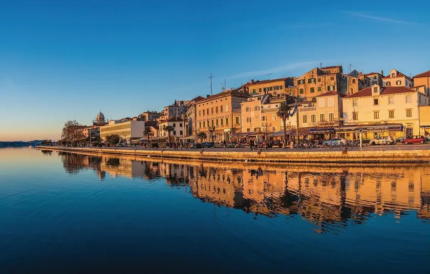 Nice Home in Sibenik With Wifi and 3 Bedrooms - Image 1
